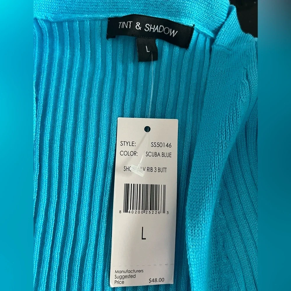 Chic Turquoise Button-Up Cardigan - Picture 4 of 4